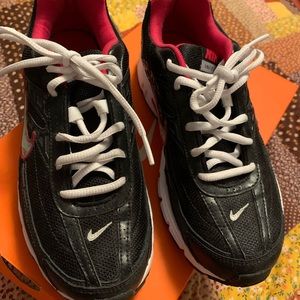 Women’s Nike Initiator Size 8 … Worn Twice